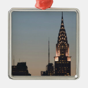 USA, New York, New York City, Manhattan: 3 Metal Tree Decoration
