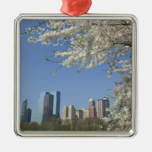 USA, New York, New York City, Manhattan: 4 Metal Tree Decoration