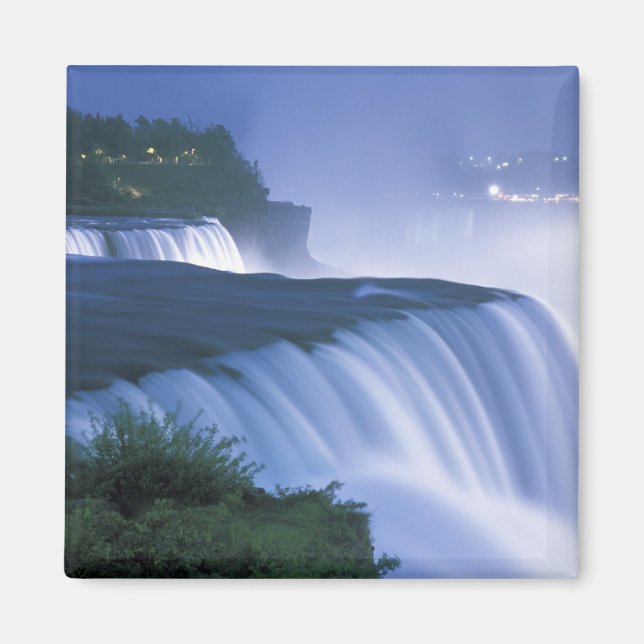 USA, New York, Niagara Falls. American Falls in Magnet (Front)