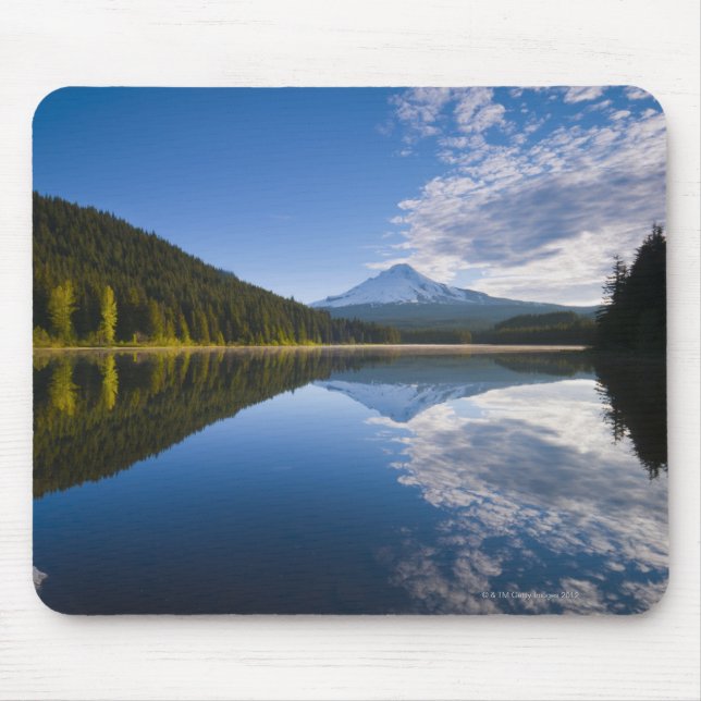 USA, Oregon, Clackamas County, View of Trillium Mouse Mat (Front)