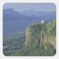 USA, Oregon, Columbia River Gorge NSA. View of