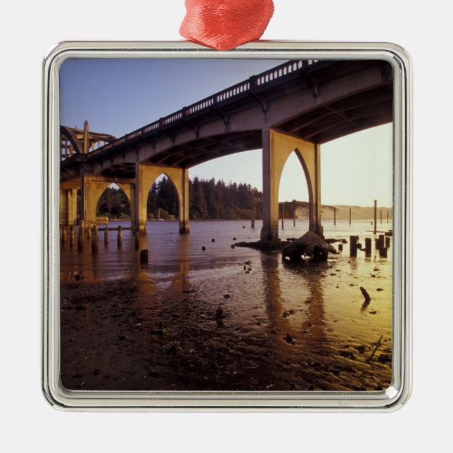 USA, Oregon, Florence. Siuslaw Bridge and Metal Tree Decoration (Front)