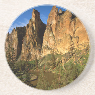 USA, Oregon, Granite Cliffs At Smith Rock State Coaster