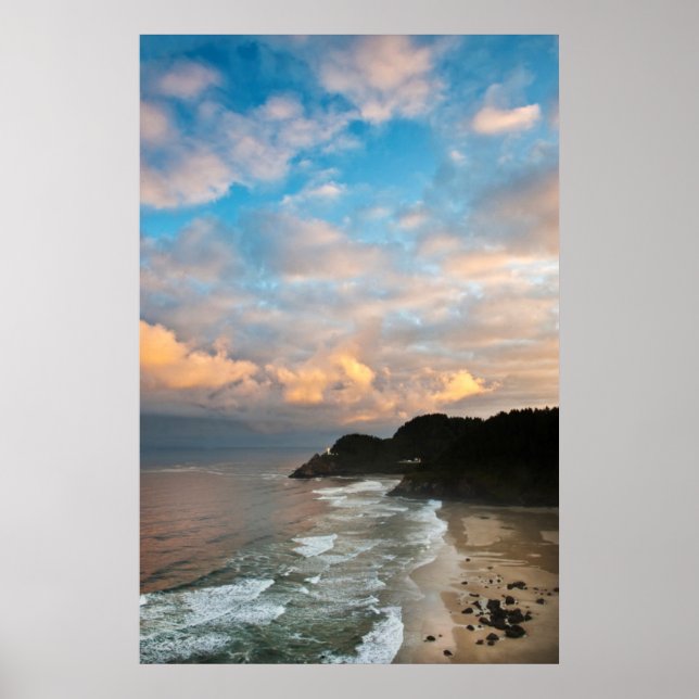USA, Oregon. Heceta Head Lighthouse in morning Poster (Front)