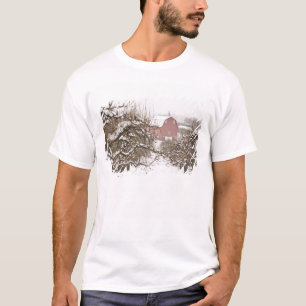 USA, Oregon, Hood River. Snow covered Apple T-Shirt