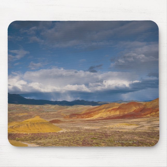 USA, Oregon, Mitchell, Painted Hills with storm Mouse Mat (Front)