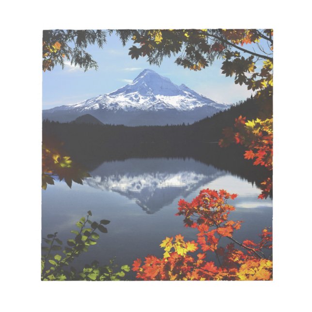 USA, Oregon, Mt. Hood National Forest. Notepad (Front)
