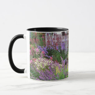 USA, Oregon, Portland. Explosion Of Springtime Mug