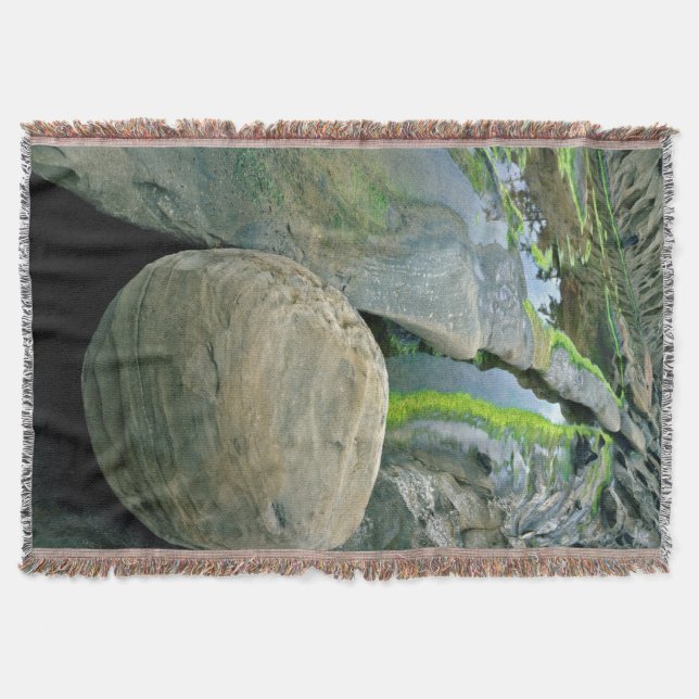 USA, Oregon, Shore Acres State Park Throw Blanket (Front)