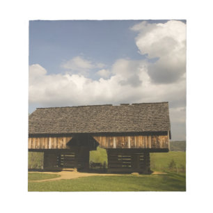 USA, Tennessee, Great Smoky Mountain NP. Notepad