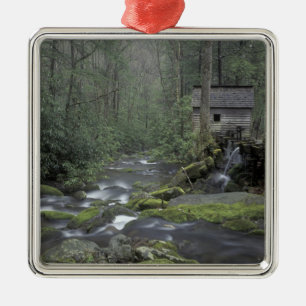 USA, Tennessee, Great Smoky Mountains National 3 Metal Tree Decoration