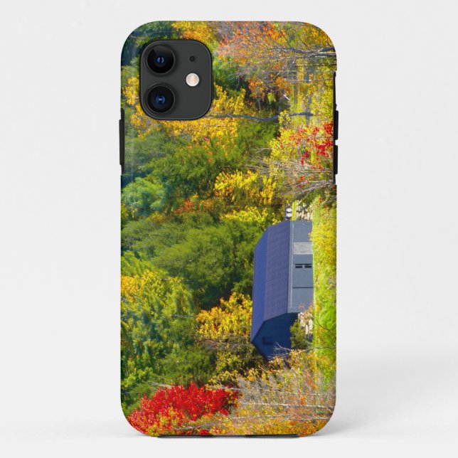 USA, Vermont. Fall foilage along Highway 100. Case-Mate iPhone Case (Back)