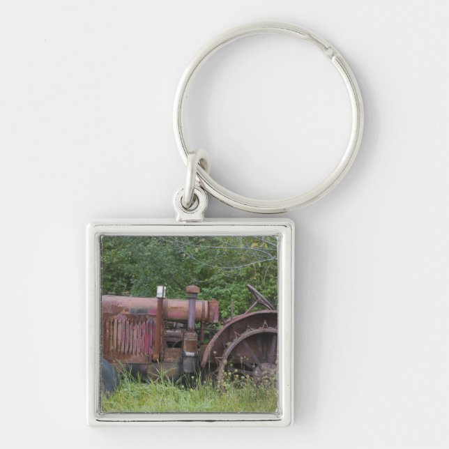 USA, Vermont, MANCHESTER: Antique Farm Tractor Key Ring (Front)