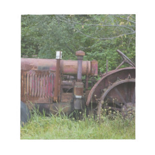 USA, Vermont, MANCHESTER: Antique Farm Tractor Notepad