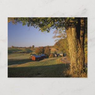 USA, Vermont, south Woodstock, Jenne Farm at Postcard