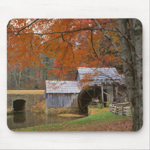USA, Virginia, Blue Ridge Parkway, Autumn Mouse Mat