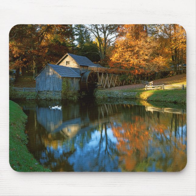 USA, Virginia, Blue Ridge Parkway, Mabry Mill Mouse Mat (Front)
