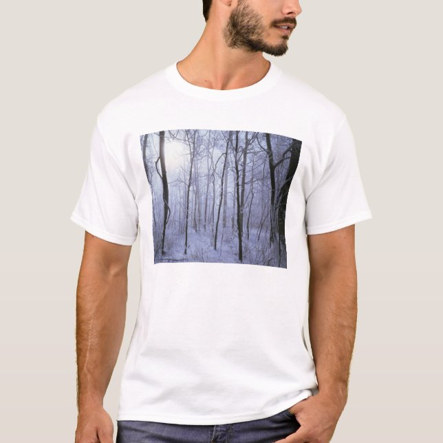 USA, Virginia, Richard Thompson Wildlife Area. T-Shirt (Front)