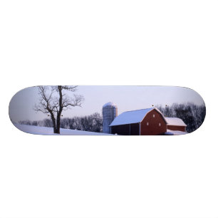 USA, Virginia, Shenandoah Valley, Barn Skateboard