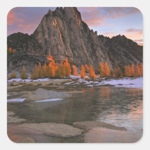 USA, Washington, Cascade Mountains. Prusik Peak Square Sticker