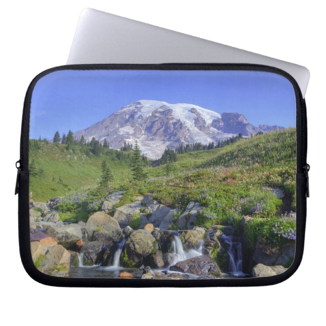 USA, Washington, Mt. Rainier NP, Mt. Rainier and 2 Laptop Sleeve (Front)