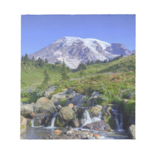 USA, Washington, Mt. Rainier NP, Mt. Rainier and 2 Notepad