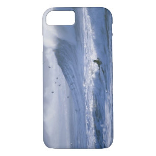 USA, Washington State, La Push. Man kayak iPhone 8/7 Case
