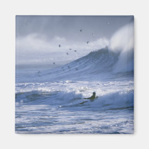 USA, Washington State, La Push. Man kayak Magnet