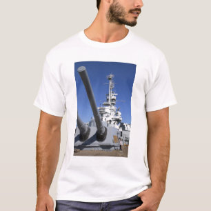 USS Alabama Battleship at Battleship Memorial T-Shirt