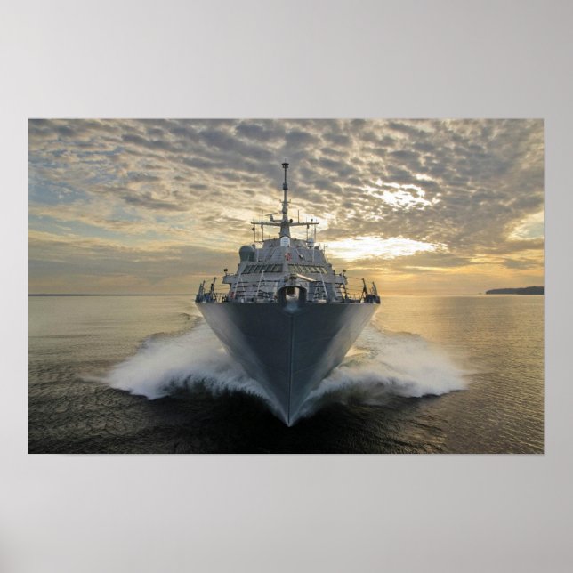 USS Fort Worth (LCS 3) Poster (Front)