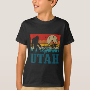 Utah Bigfoot Vintage Mountains Hiking Camping Hunt T-Shirt