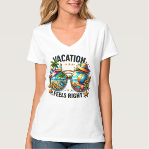 Vacation Feels Right Women’s V-Neck T-Shirt USA