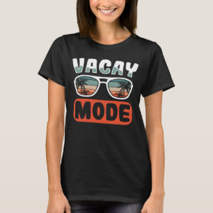 Vacation Mode Summer Cruise Getaway Beach Fan Sung T-Shirt