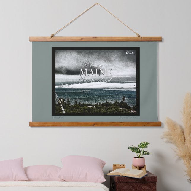 Vacationland, Maine Hanging Tapestry (Bedroom)