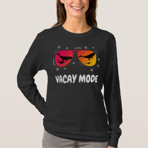 Vacay Mode Cute Vacation Summer Family Friend Guys T-Shirt