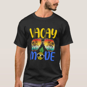 Vacay Mode Pineapple   Family Vacation Beach   T-Shirt