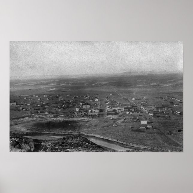 Vale, Oregon Birds Eye View of Town Photograph Poster (Front)