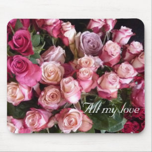 Valentine roses mouse mat
