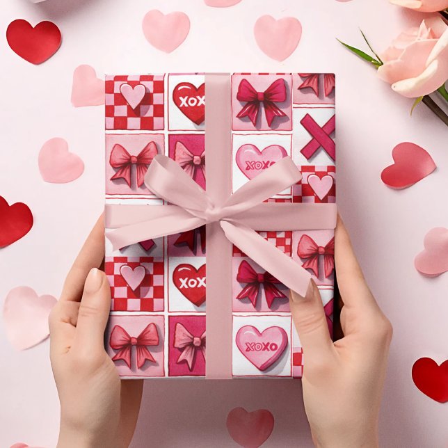 Valentine’s Day Wrapping Paper Pink & Red Elements (Creator Uploaded)