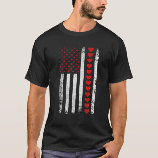 Valentines Day Vintage American Flag Hearts Men Wo T-Shirt