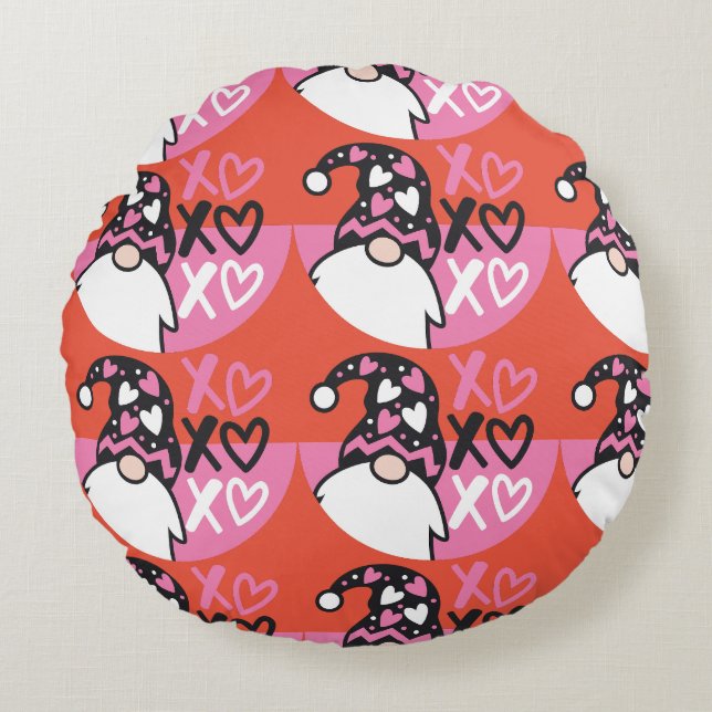 Valentine's Gnome  Round Cushion (Front)