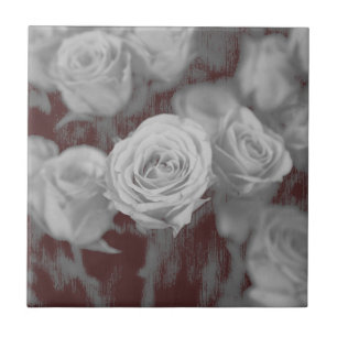Vanishing Roses Tile