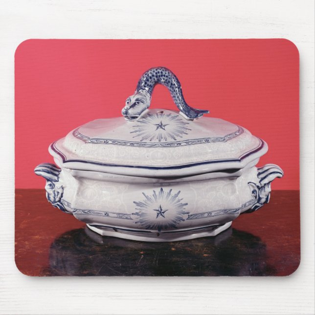 Vegetable dish belonging to Carl Linnaeus Mouse Mat (Front)