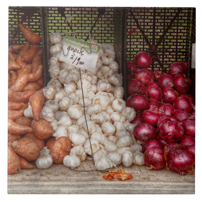 Vegetable - Sweet potatoes, Garlic, and Onions Tile (Front)