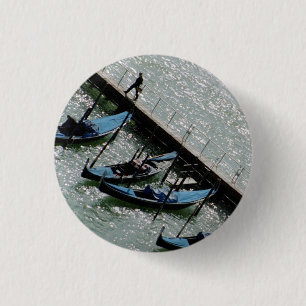 Venice, Italy: Walking With Gondolas 3 Cm Round Badge