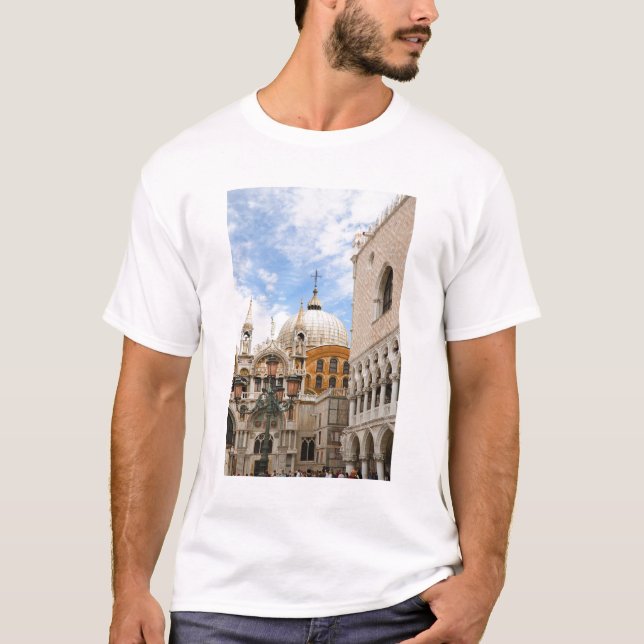 Venice, Veneto, Italy - Birds are perched on a T-Shirt (Front)