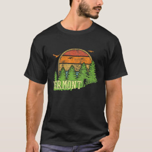 Vermont Green Mountains Hiking Retro Vintage Distr T-Shirt