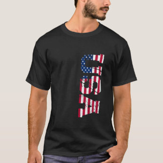 Vertical USA Flag Distressed - Patriotic America 4 T-Shirt