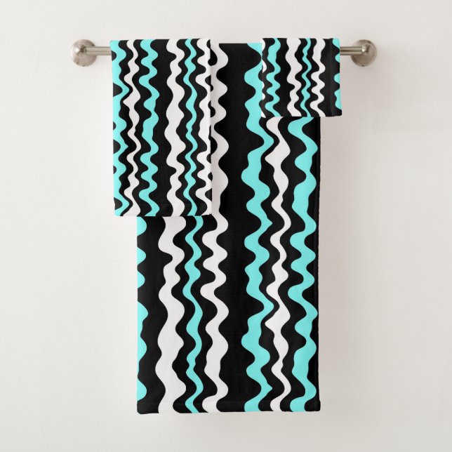 Very minimalist and simple flat and bold eclectic  bath towel set (Insitu)