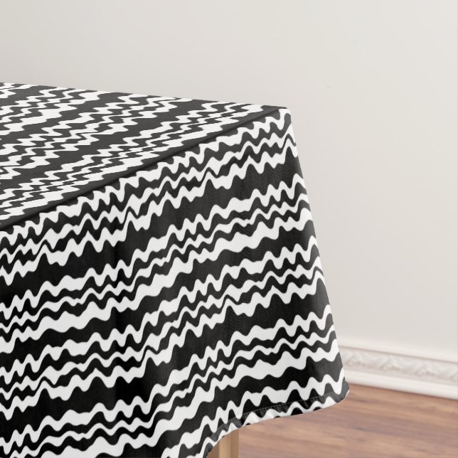 Very minimalist and simple flat and bold eclectic  tablecloth (In Situ)